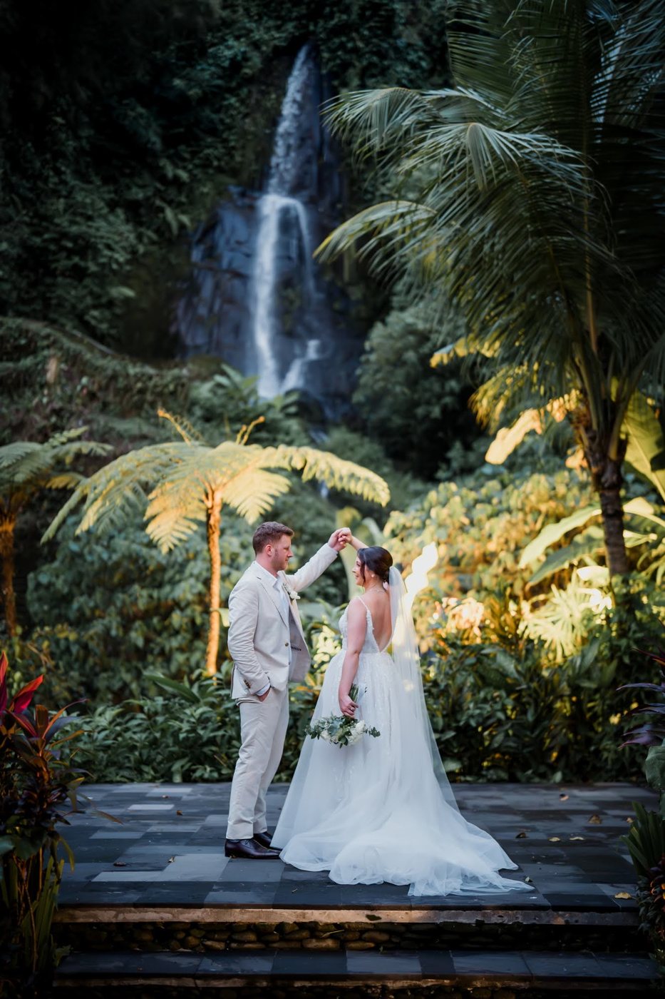 Luke and Ella at their Bali wedding